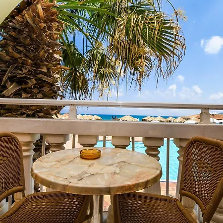 Otel Anastasia 3*